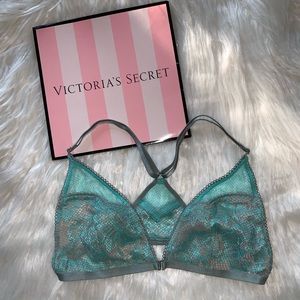 🛑SOLD🛑 Victorias Secret Triangle Bralette